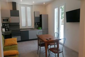 Villa di 75 m² con 4 locali e box auto a Camaiore
