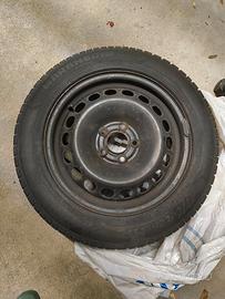 4 cerchi usati per AUDI A4 B8 con gomme invernali 