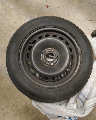 4 cerchi usati per AUDI A4 B8 con gomme invernali 