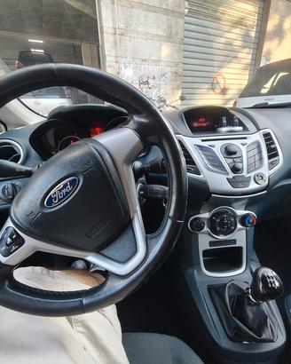 FORD FIESTA 1.4 GPL 2012  MECCANICA RIGENERATA