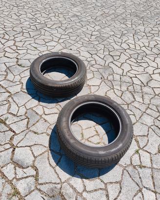 Gomme auto 215/60 R17 