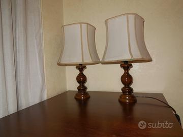 Lampade vintage in legno