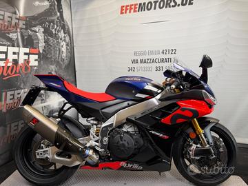 Aprilia RSV4 Factory "tua a 154 euro al mese"