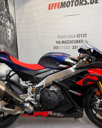 Aprilia RSV4 Factory "tua a 154 euro al mese"