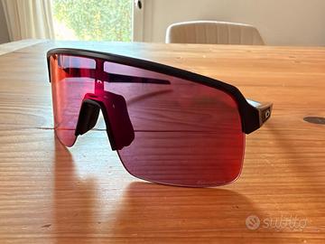 Oakley Sutro lite