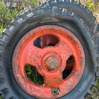 Ruote zavorrate per trattore virtage nuffield