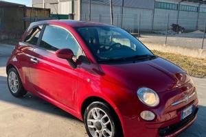 FIAT 500 rossa