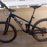 bicicletta mtb Trek top fuel