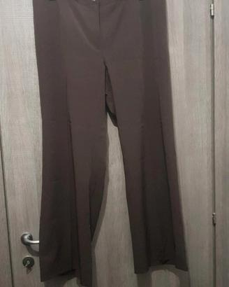 Pantalone tinta caffè 