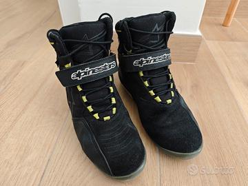 Scarpe moto Alpinestars