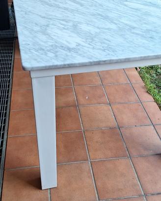 tavolo con piano in marmo