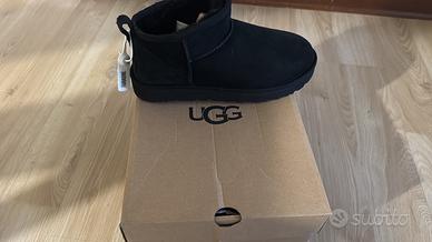 UGG STIVALETTI NERO BASSO DONNNA NUMERO 40