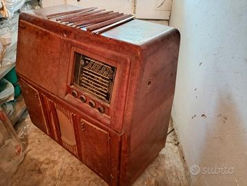 Vendiamo Mobile radio/giradischi anni 50'