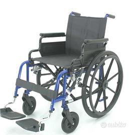 Carrozzina pieghevole autospinta