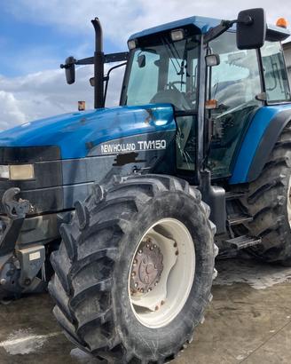 TRATTORE NEW HOLLAND TM150 DT RC