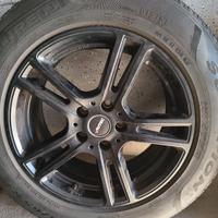 Gomme invernali su cerchi in lega AUTEC 215/65 R17