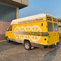 Furgone d' epoca Iveco Daily