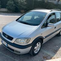 Zafira 7 posti gancio traino