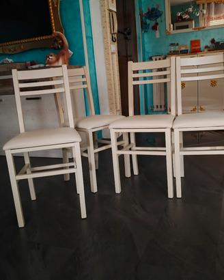 4 sedie in legno