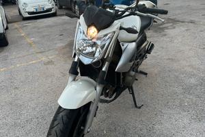 Yamaha xj6