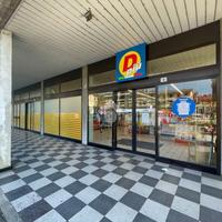 NEGOZIO A DESENZANO DEL GARDA