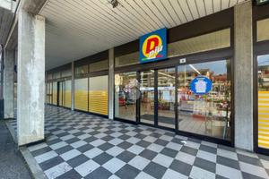 NEGOZIO A DESENZANO DEL GARDA