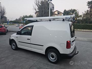 VOLKSWAGEN CADDY / 2015 / 4P / 2.0 TDI 122CV EURO6