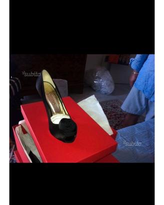 Scarpe Valentino in raso nero mai indossate