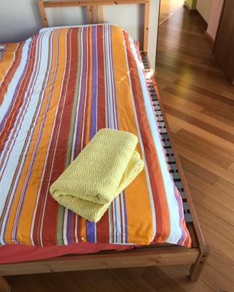 Letto singolo ikea simile al tarva