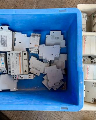 Materiale elettrico vario