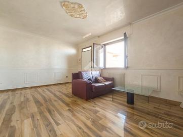 4 LOCALI A MANFREDONIA