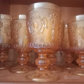 “Servizio bicchieri vintage in vetro ambra