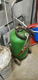 dustributore pompa olio