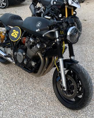 Yamaha XJR 1300 CAFE RACE