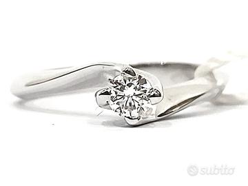 Anello solitario Valentino Oro Bianco Diamante