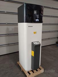 Caldaia Daikin con bollitore solare