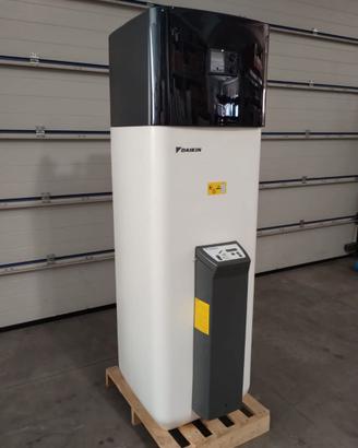 Caldaia Daikin con bollitore solare