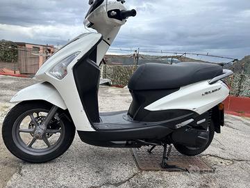 YAMAHA D’ELIGHT 125