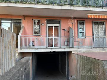 2 LOCALI A MARANO DI NAPOLI