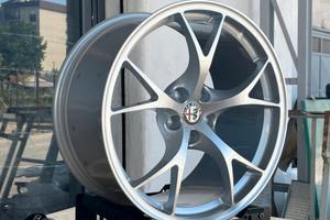 CERCHI IN LEGA FORGIATI ALFA ROMEO GIULIA QV 19 PO