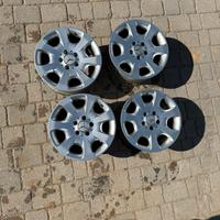 Cerchi in lega mercedes 16