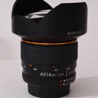 Obiettivo grandangolo Samyang 14mm 1:2.8 per Nikon