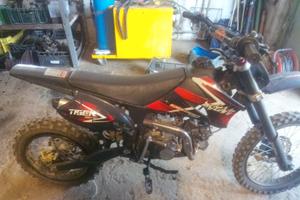 Pit bike