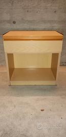 Comodino in noce nazionale  48x47