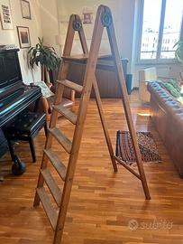 Scala antica vibtage in ciliegio