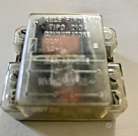 RELE' FINDER TIPO 2104 COMMUTATORE 2 uscite 220V