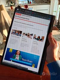 PC portatile Yoga 7 2in1 tablet cpu AMD gaming