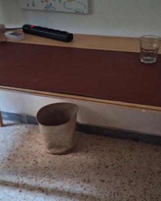 Scrivania in legno cameretta