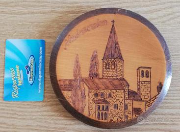 Piatto legno decorato a mano di Makarska (Croazia)