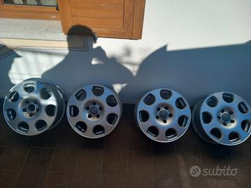 Cerchi in lega usati Audi ET427JX16H2